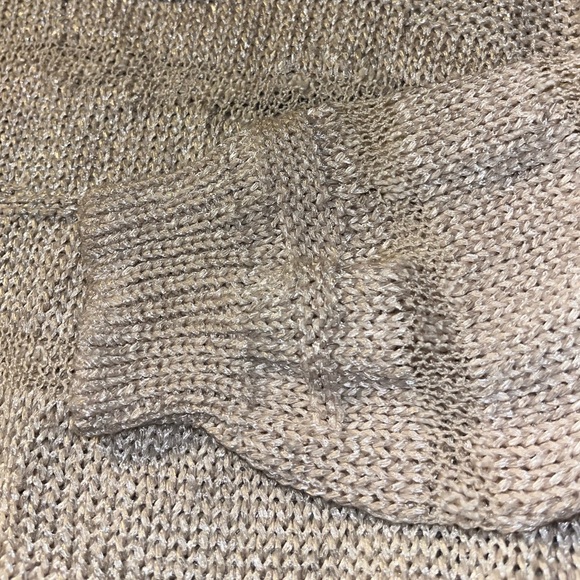 H&M Knitted Striped Sweater 🧥✨ - Picture 2 of 3